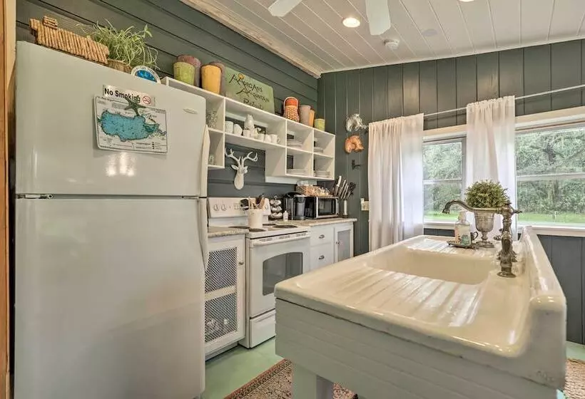 Georgetown Escape W/ Slip: Boat Access Only