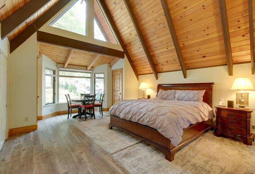 Lake House W/ Pvt. Dock, 30 Mins To Yosemite!