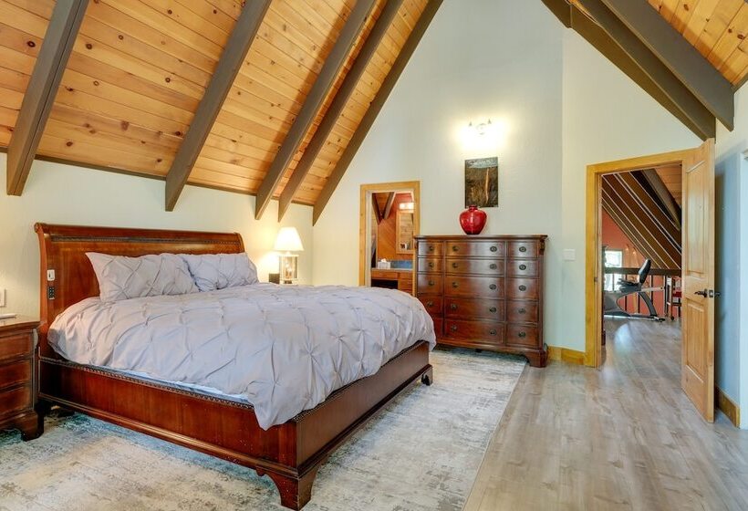 Lake House W/ Pvt. Dock, 30 Mins To Yosemite!