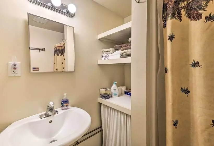 Lake Pleasant Cabin On 3 Acres W/ Private Beach!