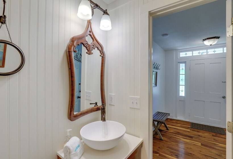 Marshall Cottage On 1895 Tobacco Farm W/ Hot Tub!