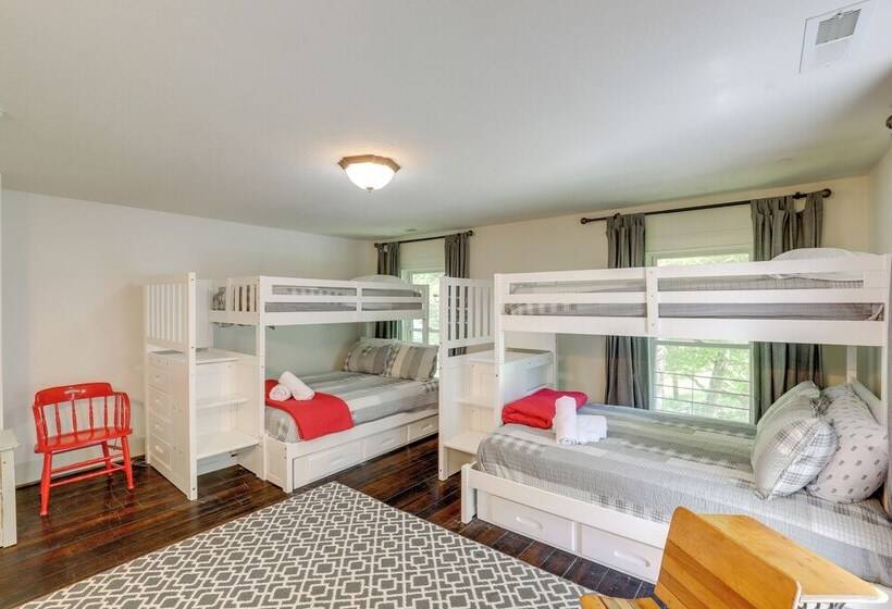 Marshall Cottage On 1895 Tobacco Farm W/ Hot Tub!