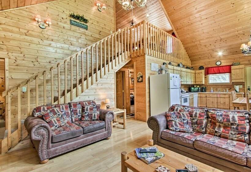 Cabin W/ Hot Tub & Deck ~ 12 Mi To Pigeon Forge!