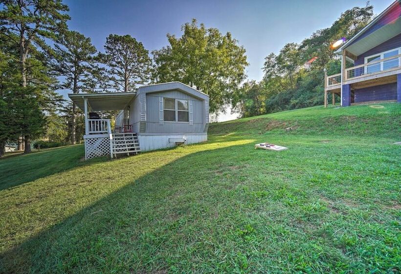 Quaint Cottage Overlooking Cherokee Reservoir