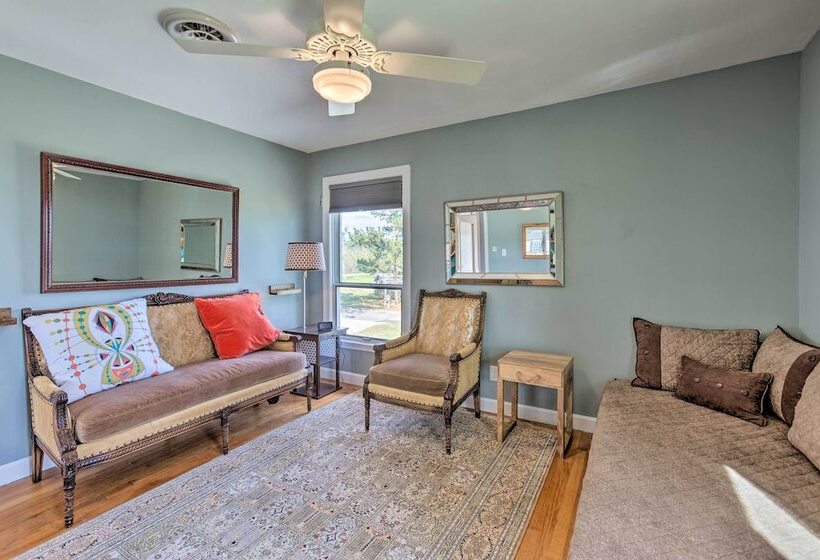 Riverfront New Bern House: Gourmet Kitchen & View!