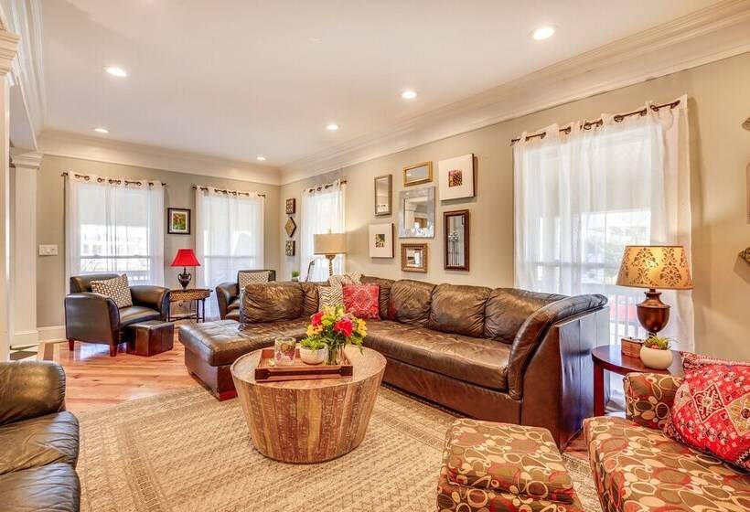 Spacious Home ~ 4 Blocks To Asbury Park Beach!