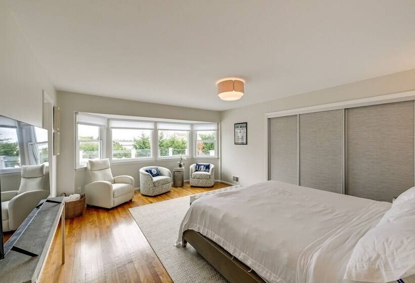 Stunning Westhampton Beach Home W/ Private Pool