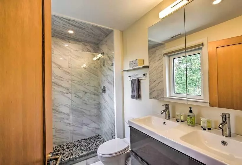 The Glabin: Garrison Gem W/ Deck & Fire Pit!