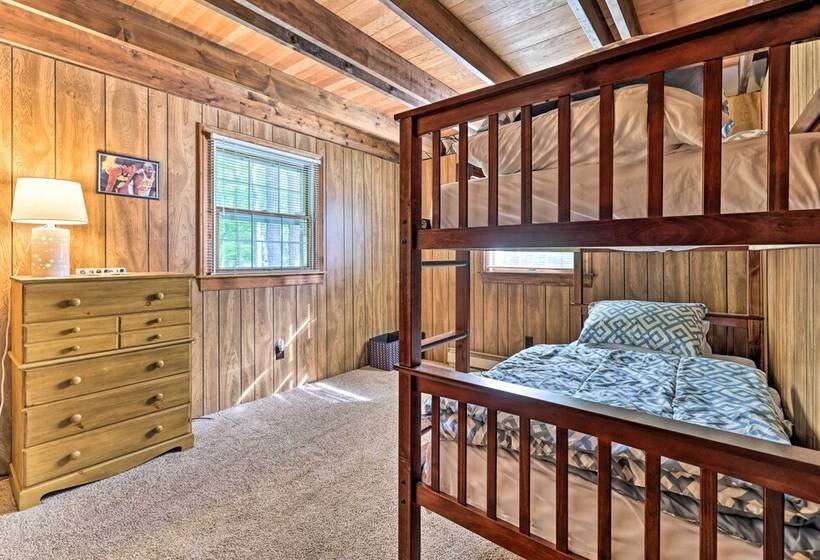 Tree Lined Pocono Lake Cabin W/ Game Room