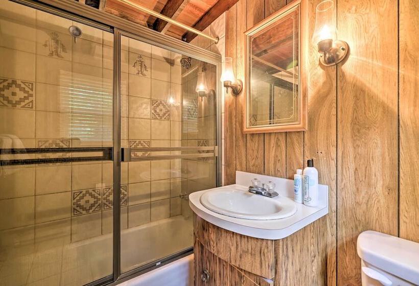 Tree Lined Pocono Lake Cabin W/ Game Room