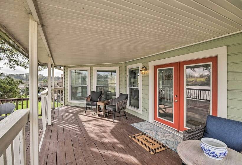 Waterfront San Jacinto River Home W/ Boat Slip!