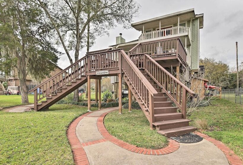 Waterfront San Jacinto River Home W/ Boat Slip!