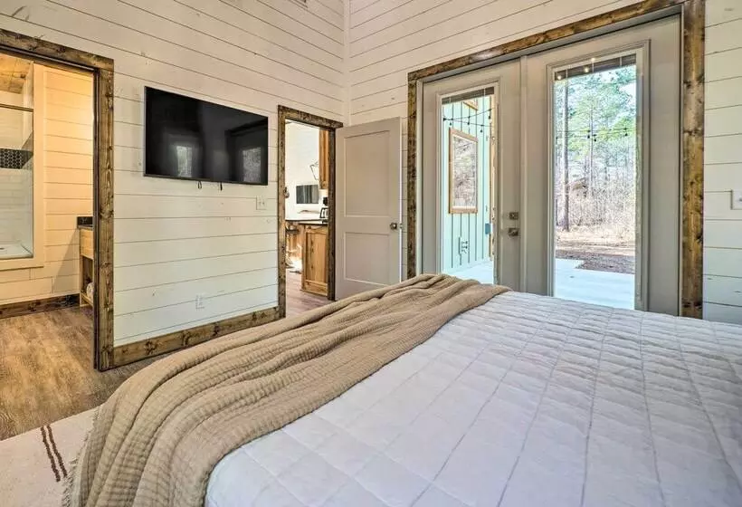 Broken Bow Cabin W/ Hot Tub, 10 Mi To Lake!