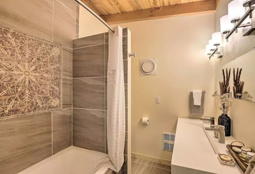 11 Mi To Wolf Ridge Ski Resort: Burnsville Escape