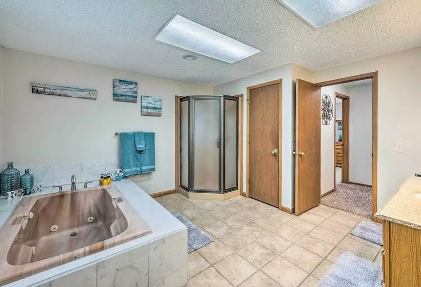 Caldwell House W/ Grill ~ 1 Mi To Downtown!