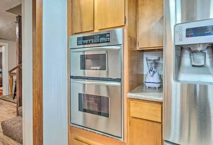 Caldwell House W/ Grill ~ 1 Mi To Downtown!