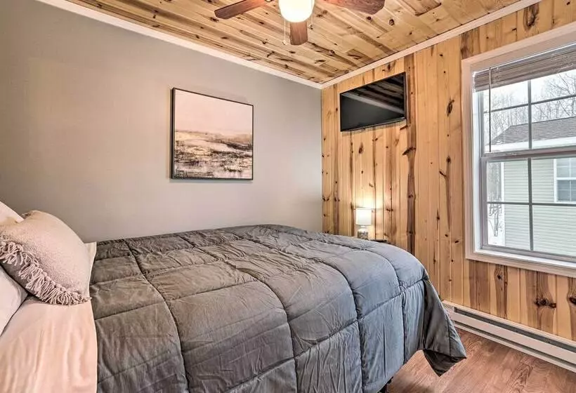Cozy Elmira Cabin ~ 23 Mi To Boyne Mountain Resort