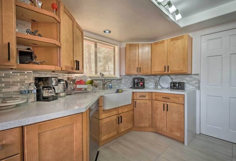 Cozy Pine Mountain Cabin: Hike, Bike, Fish Nearby!