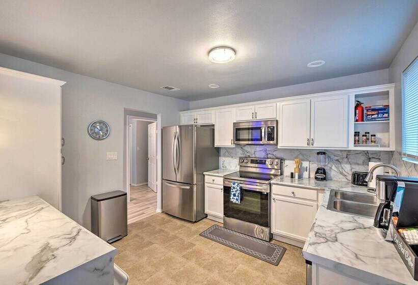 Family Friendly Fort Worth Home W/ Game Room!