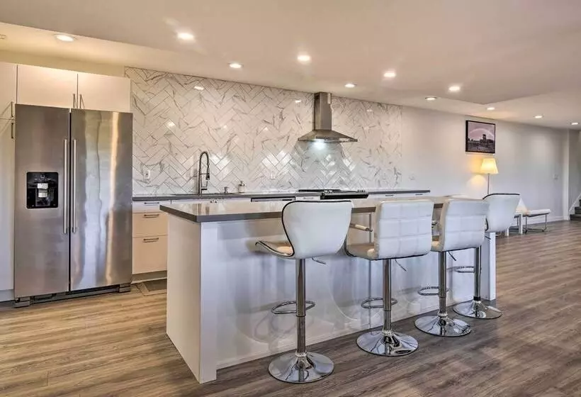 Fully Remodeled Hillsboro Home W/ Home Theater!