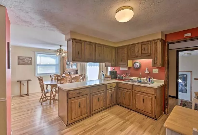 Lakefront Ludington Retreat W/ Kayaks & Fire Pit!