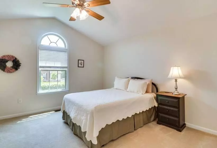 Laptop Friendly Elkton Home W/ Central A/c!