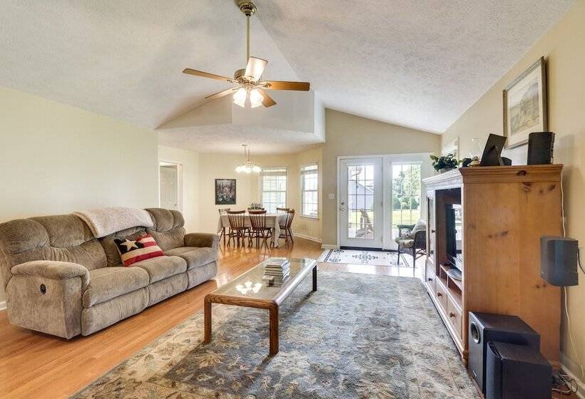 Laptop Friendly Elkton Home W/ Central A/c!