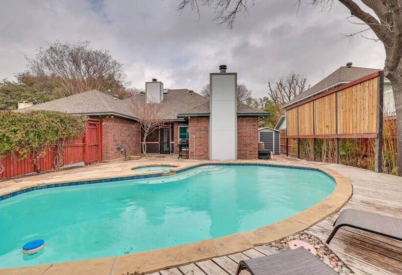 Modern Carrollton Home   Private Pool & Grill