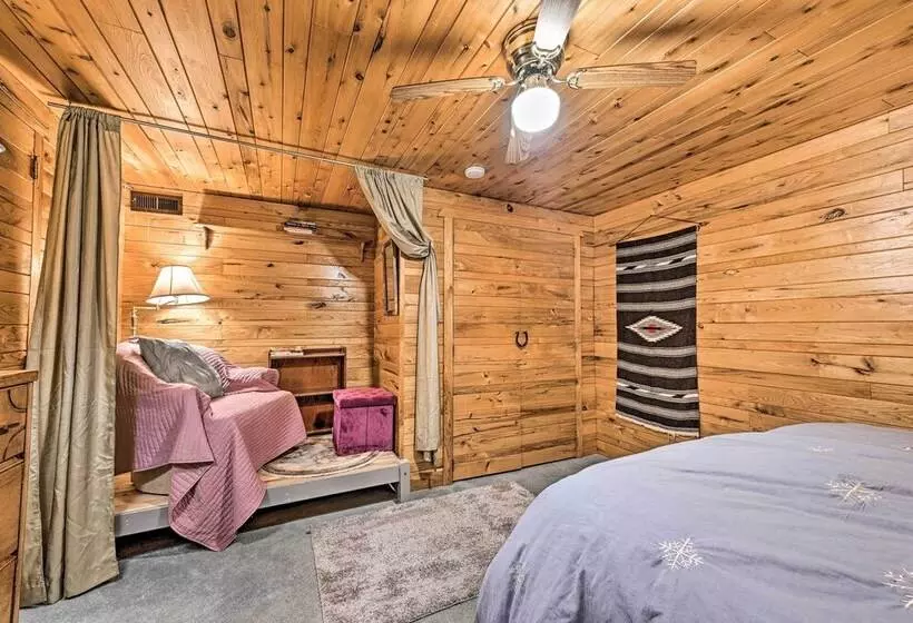Pet Friendly Amherst Earth Home Near Downtown