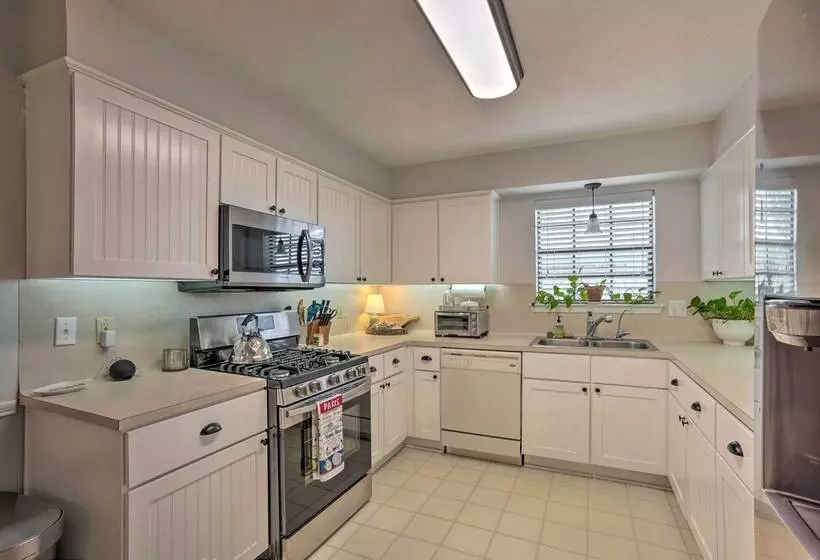 Pet Friendly Bryan Home < 5 Mi To Texas A&m!