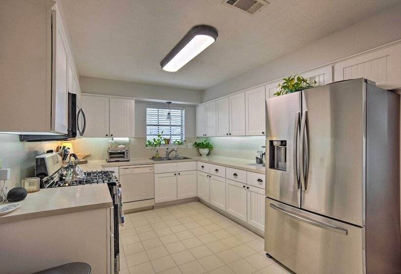 Pet Friendly Bryan Home < 5 Mi To Texas A&m!