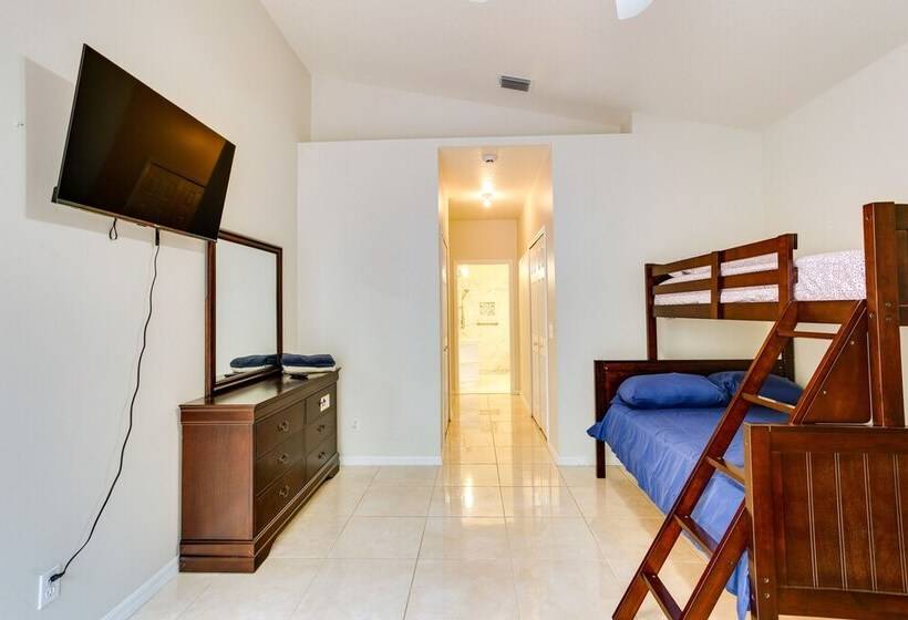 Port St Lucie Home ~ 3 Mi To Botanical Gardens!