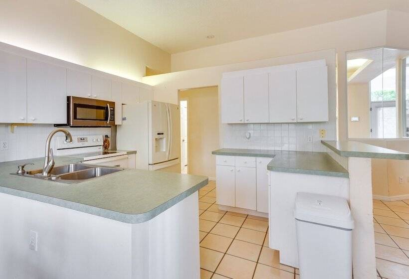 Port St Lucie Home ~ 3 Mi To Botanical Gardens!