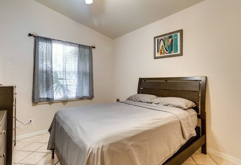 Port St Lucie Home ~ 3 Mi To Botanical Gardens!