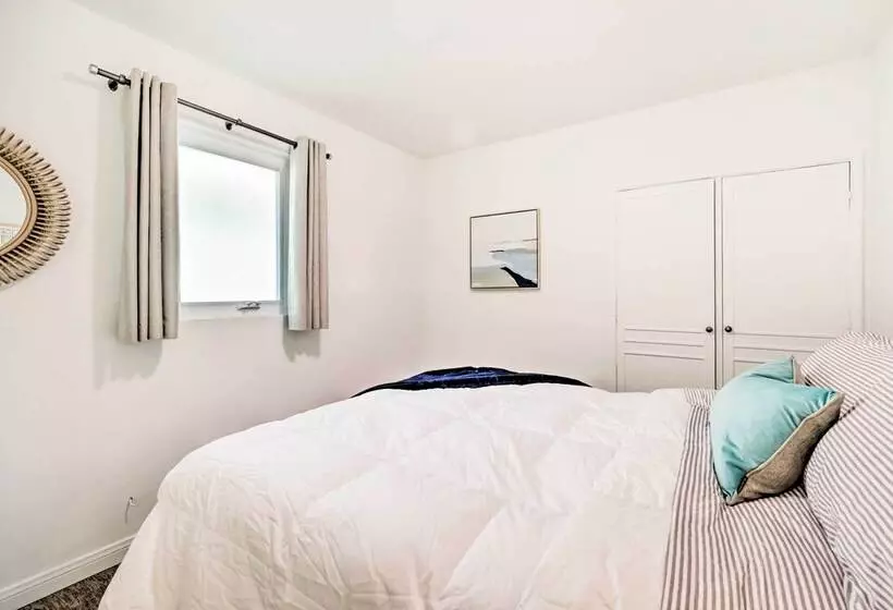 Quiet Carpinteria Cottage By Town & Beaches