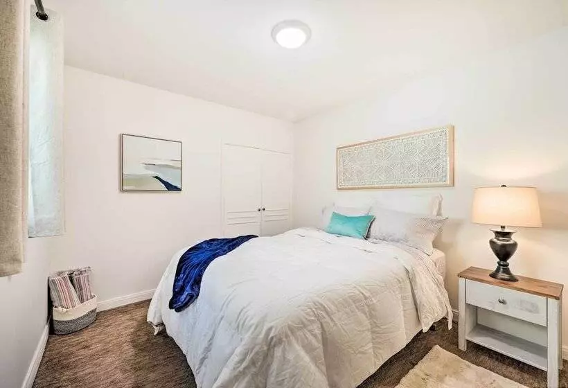 Quiet Carpinteria Cottage By Town & Beaches