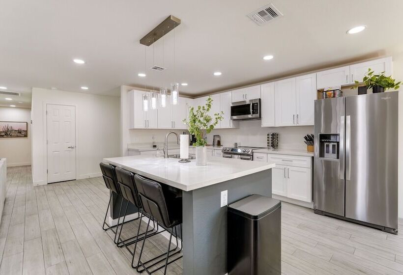 Scottsdale Abode: Fire Pit & Private Pool W/ Spa