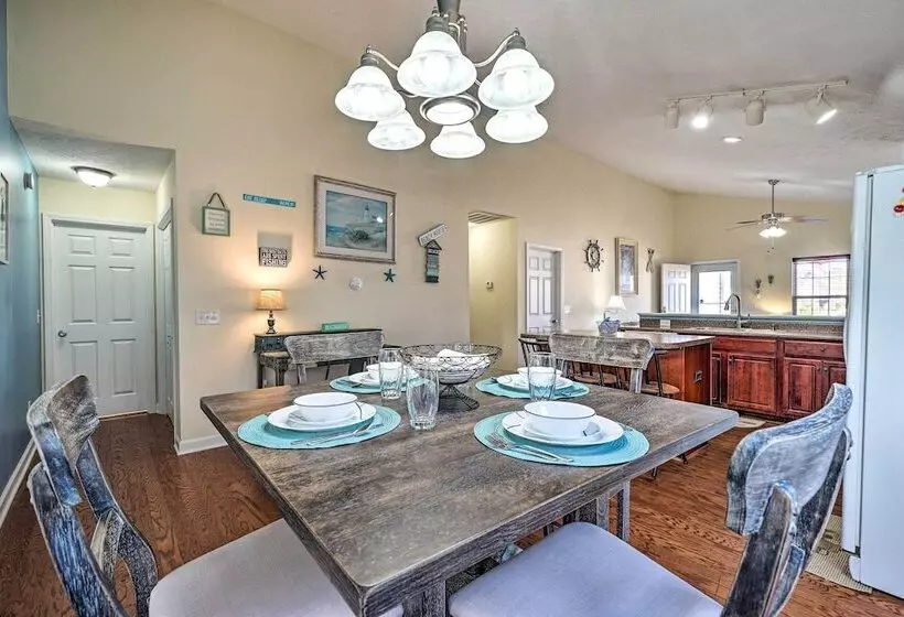 Shore2please: 4 Mi To Beach & Boat Rentals!