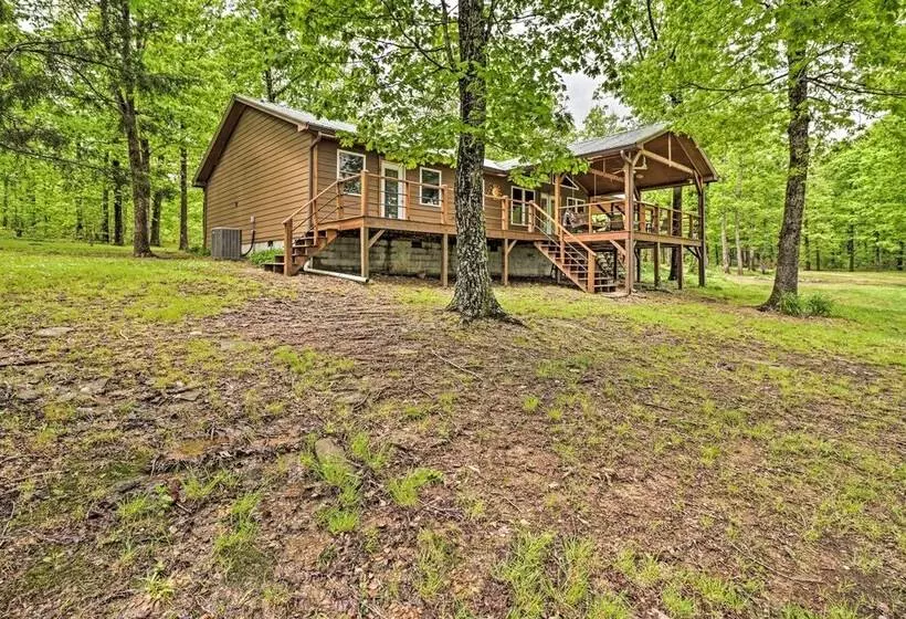 Spacious & Elegant Mountain View Cabin W/ Deck!