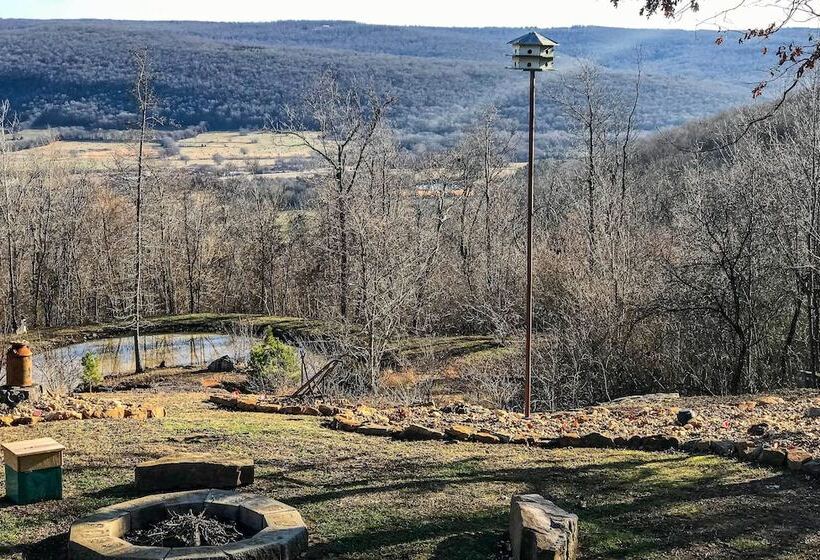 Spacious & Elegant Mountain View Cabin W/ Deck!