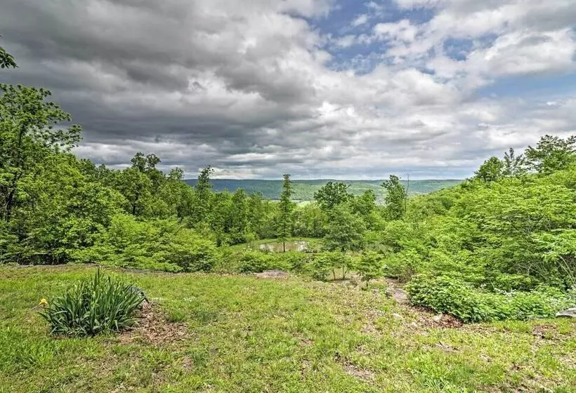 Spacious & Elegant Mountain View Cabin W/ Deck!