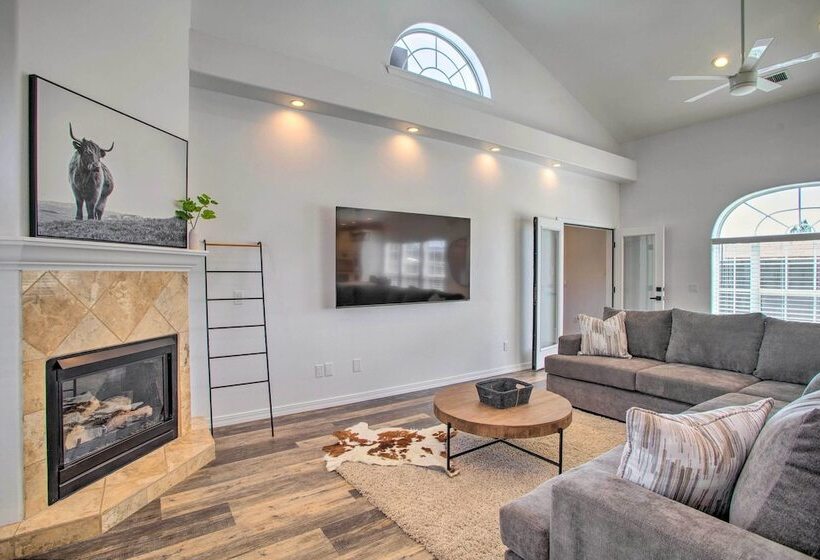 Spacious Williams Retreat W/ Games & Hot Tub!