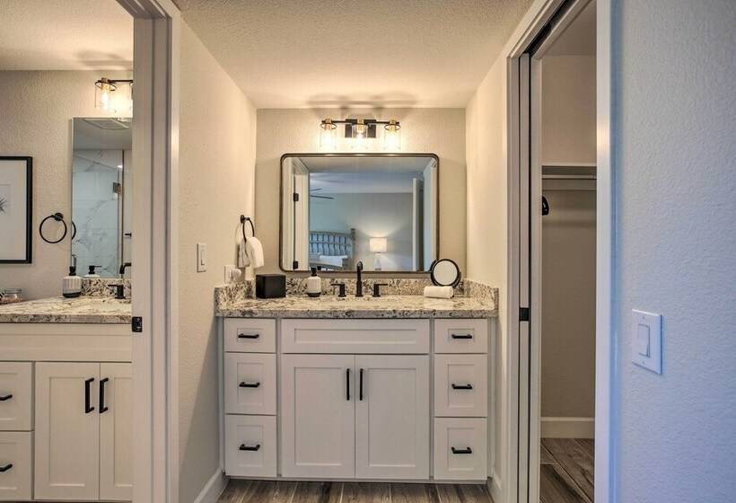 55 + Sun City West Home Near Golfing, Dogs Welcome