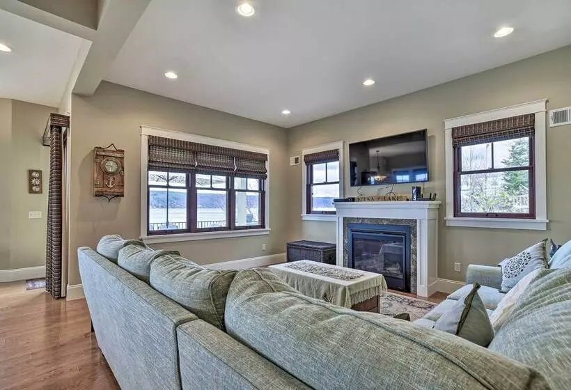 Charming Home On Keuka Lake W/ Dock & Fire Pit!