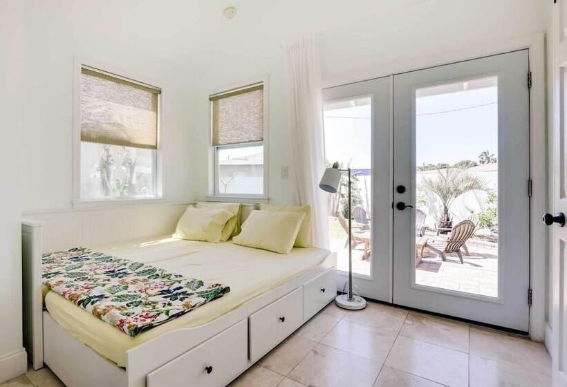 St Augustine Cottage W/ Fire Pit   Walk To Pier!