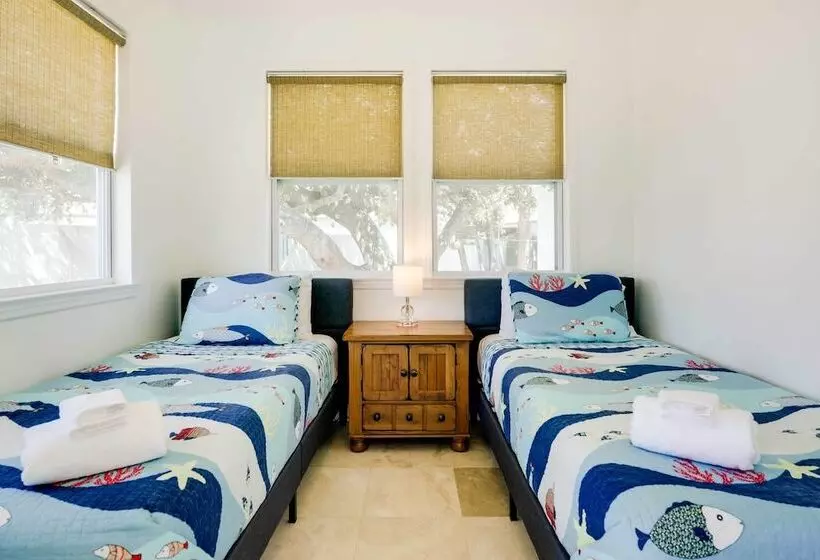 St Augustine Cottage W/ Fire Pit   Walk To Pier!