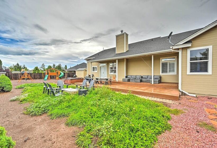 Bellemont Family Home W/ Hot Tub & Playground Set