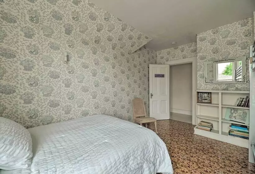 Coastal Grand    Walk To Lake Michigan & Dtwn!