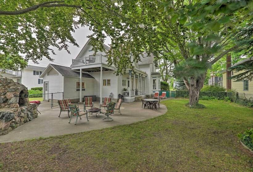 Coastal Grand    Walk To Lake Michigan & Dtwn!