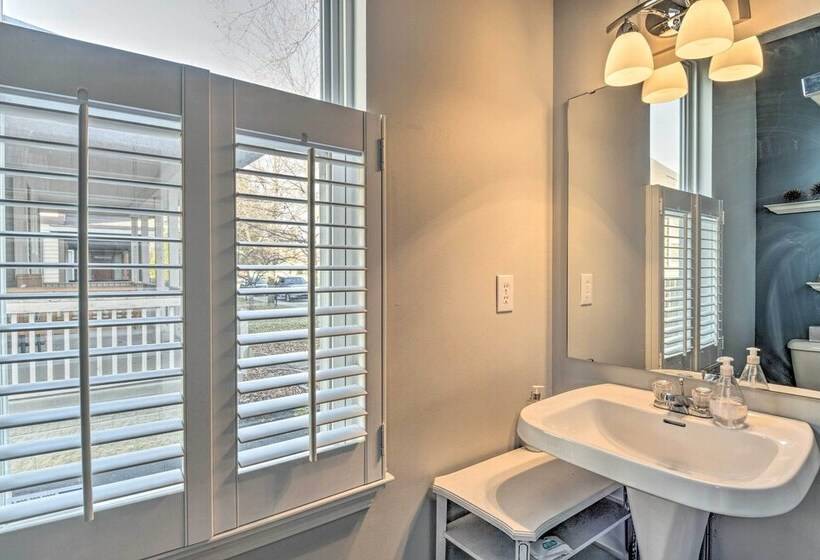 Cozy Indianapolis Home W/ Private Hot Tub!